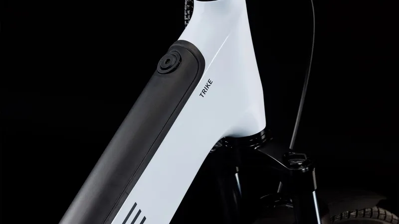 Cube Trike Family Hybrid 1500 Road Bike In White-3